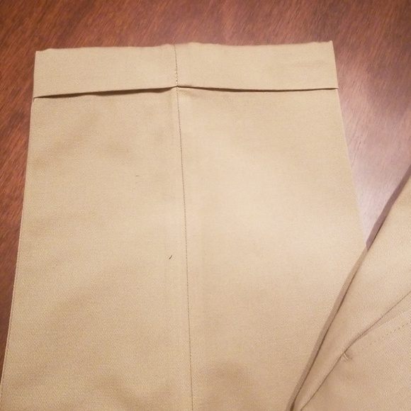 Croft and Barrow Khaki pants - Picture 3 of 5